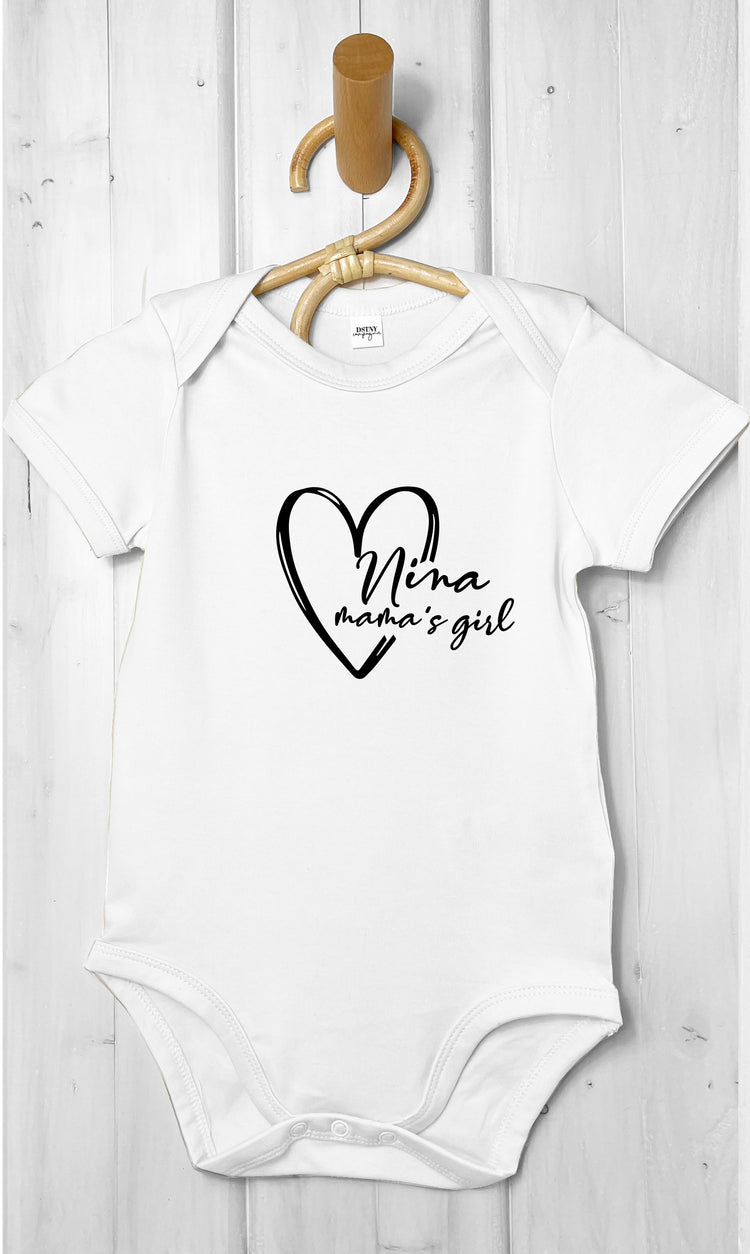 body bebe personnalisable blanc avec prénom et coeur