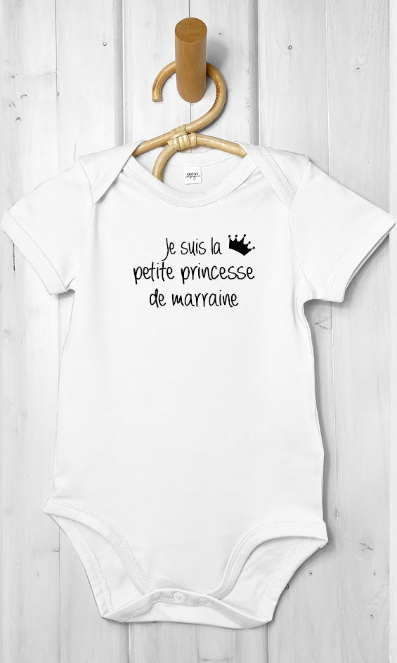 body bébé personnalisable annonce originale pour marraine