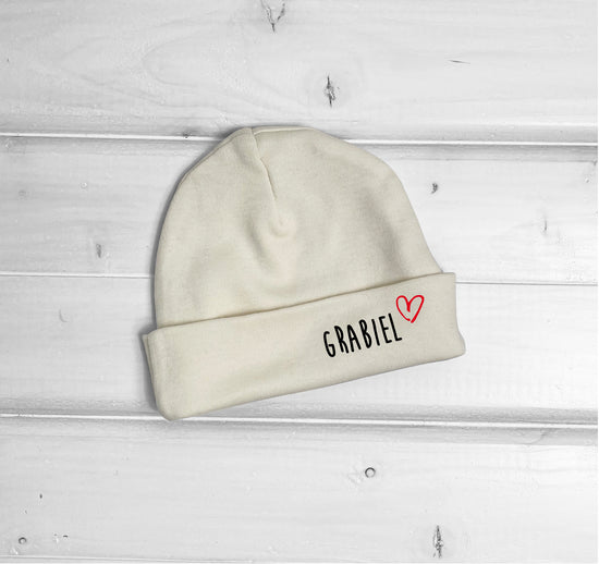 bonnet naissance prénom personnalisable beige atelier de personnalisation Le Beausset dans le var