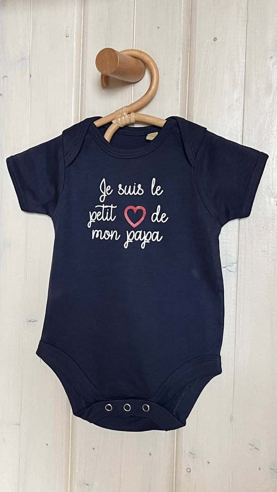 Body bébé manches courtes, Je suis le petit cœur de papa, TAILLE 3-6 MOIS