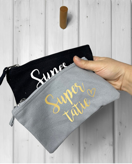 pochette personnalisable prénom super tatie atelier de personnalisation Le Beausset